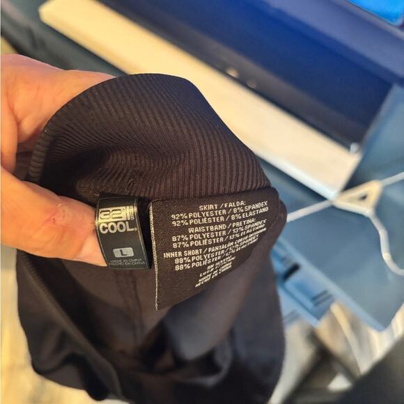 32 Cool Black Skort Large - Picture 4 of 4